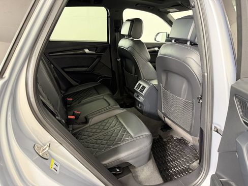 Used 2018 Audi SQ5 Premium Plus w/ Navigation Package AWD/4WD image 21