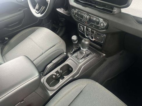 New 2026 Jeep Gladiator Sport image 24