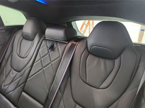 Used 2023 BMW XM image 29