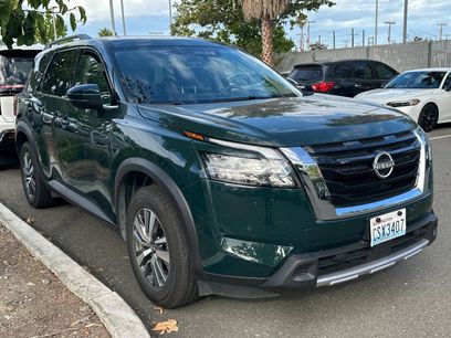 Certified 2025 Nissan Pathfinder SL
