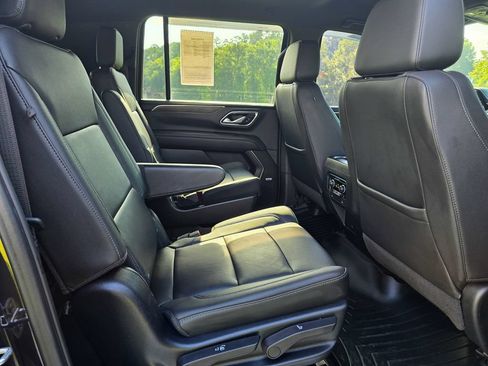 Used 2022 Chevrolet Suburban Z71 w/ Luxury Package AWD/4WD image 21