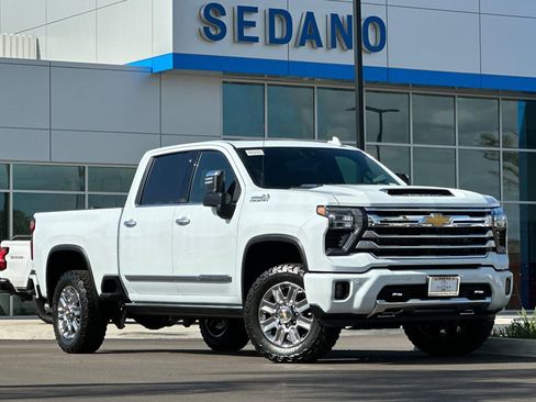 New 2026 Chevrolet Silverado 2500 High Country w/ High Country Premium Package AWD/4WD image 2