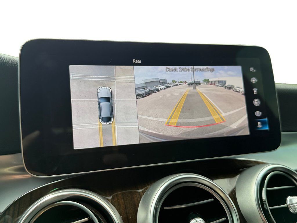 Used 2023 Mercedes-Benz GLC 300 4MATIC Coupe image 16