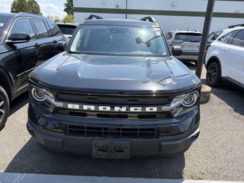 Used 2023 Ford Bronco Sport Outer Banks w/ Tech Package AWD/4WD image 3