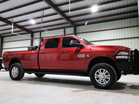 Used 2015 RAM 2500 Tradesman w/ Chrome Appearance Group AWD/4WD image 16