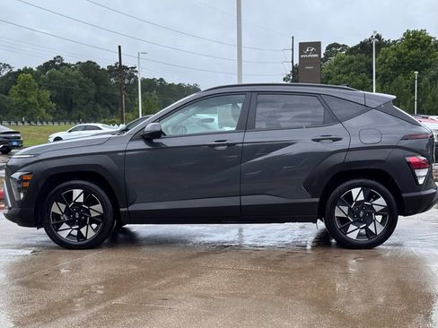 Certified 2025 Hyundai Kona SEL FWD image 11