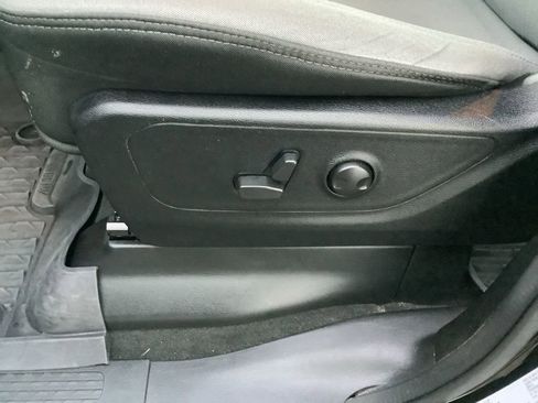 Used 2022 RAM 1500 Lone Star image 29