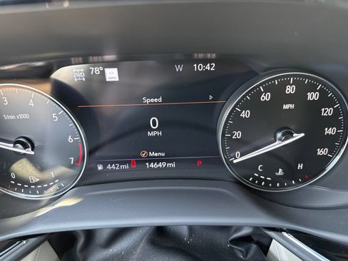 Used 2023 Buick Envision Avenir AWD/4WD image 5