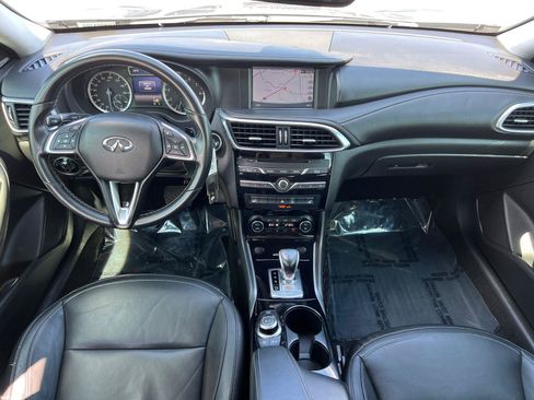 Used 2017 INFINITI QX30 Premium w/ Navigation Package AWD/4WD image 22
