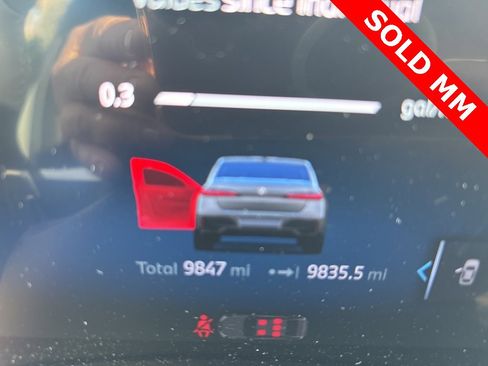 Used 2023 BMW 740i 740i image 2