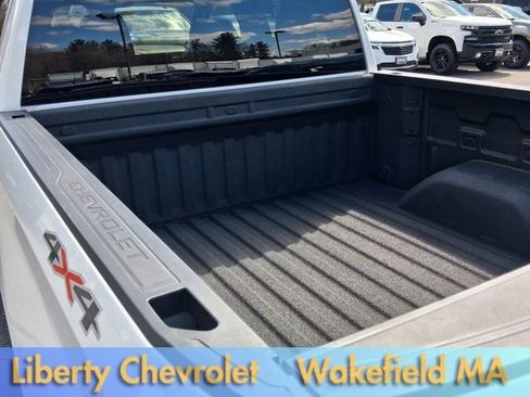 Used 2025 Chevrolet Silverado 1500 LT AWD/4WD image 27