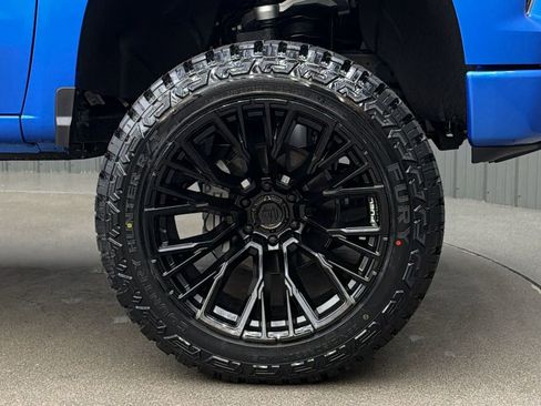 Used 2025 Chevrolet Silverado 1500 Custom AWD/4WD image 9