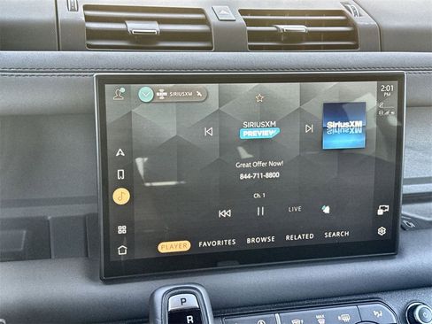 Used 2024 Land Rover Defender 130 X-Dynamic SE image 24