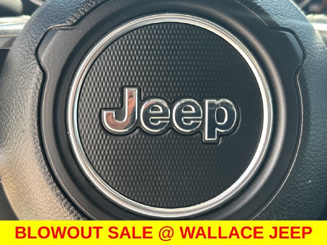 Certified 2019 Jeep Wrangler Unlimited Sahara w/ Quick Order Package 24M Moab AWD/4WD image 25