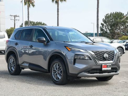 Used 2023 Nissan Rogue S FWD image 3