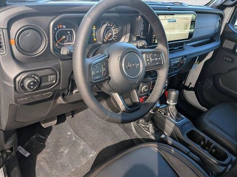 New 2025 Jeep Gladiator Mojave w/ Convenience Group image 3