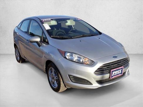 Used 2019 Ford Fiesta SE image 6