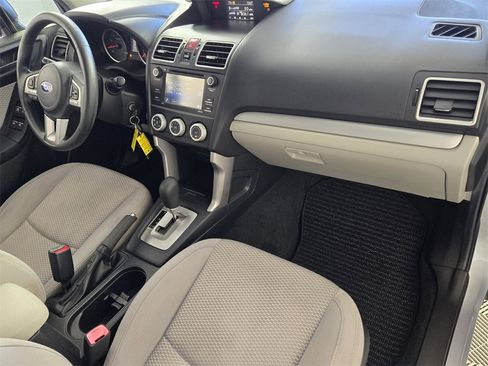 Used 2018 Subaru Forester 2.5i w/ Alloy Wheel Package image 15