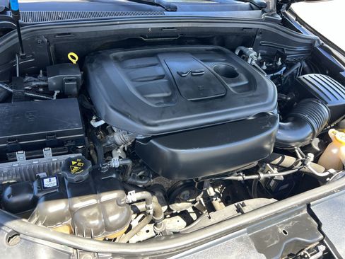 Used 2019 Jeep Grand Cherokee Laredo w/ Laredo X Package RWD image 25