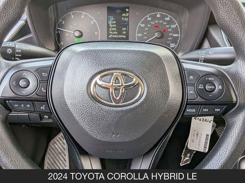 Used 2024 Toyota Corolla LE AWD/4WD image 12