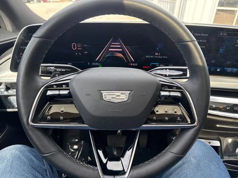 Used 2024 Cadillac Lyriq Sport RWD image 18