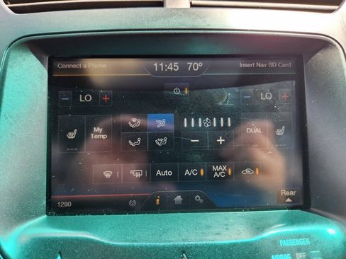 Used 2014 Ford Explorer XLT w/ Equipment Group 202A AWD/4WD image 26