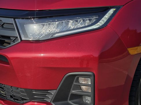 Used 2025 Honda Odyssey Sport-L image 29