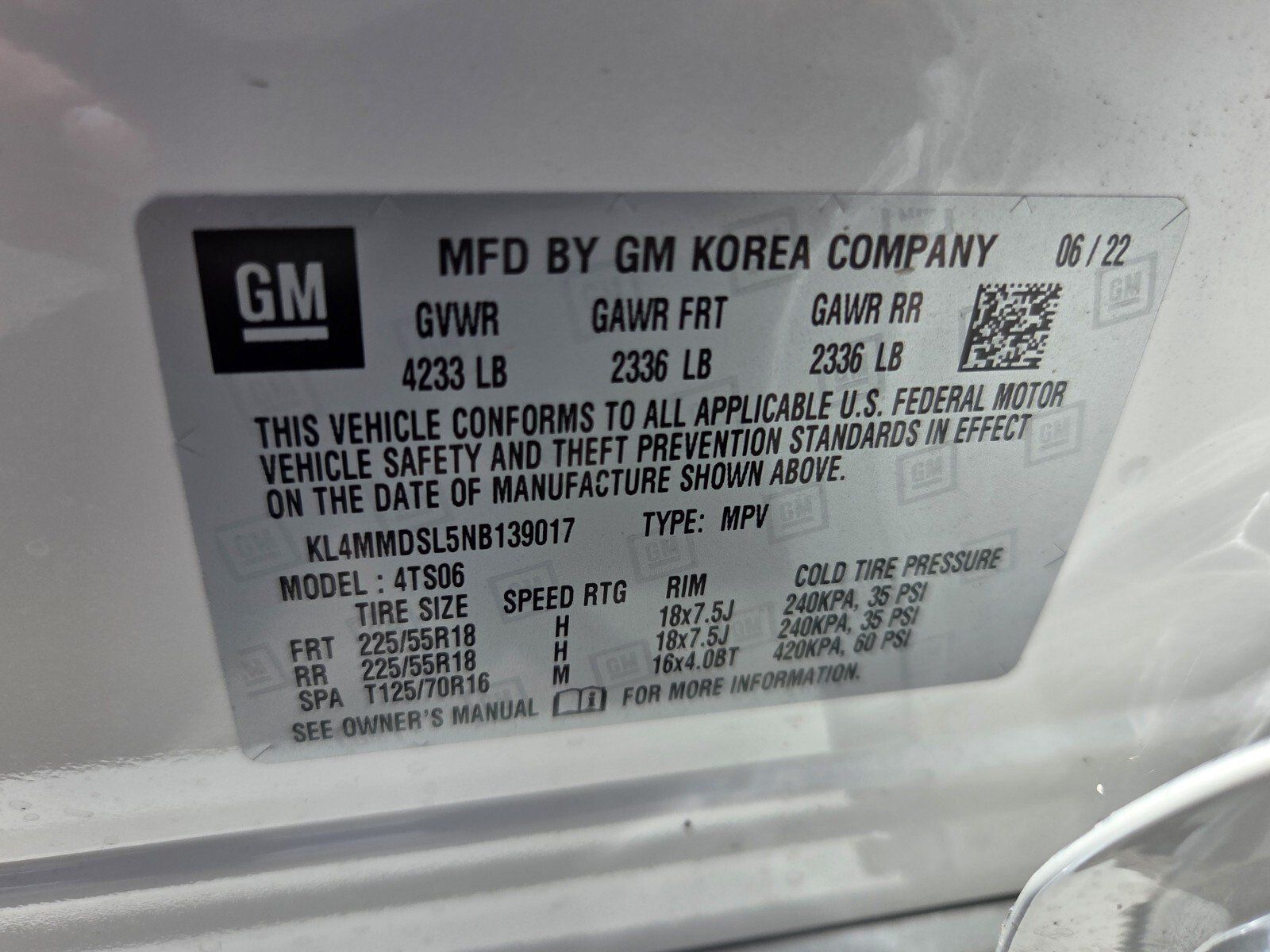 Used 2022 Buick Encore GX Select w/ Sport Touring Package FWD image 20