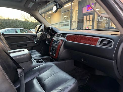 Used 2014 Chevrolet Tahoe LT image 23