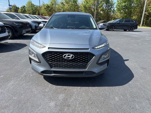 Used 2019 Hyundai Kona SE image 2