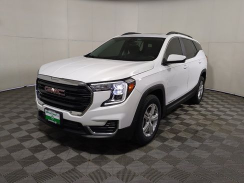 Used 2022 GMC Terrain SLE w/ Driver Convenience Package AWD/4WD image 15