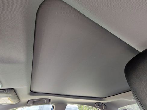 Used 2020 Toyota Camry XSE FWD image 9