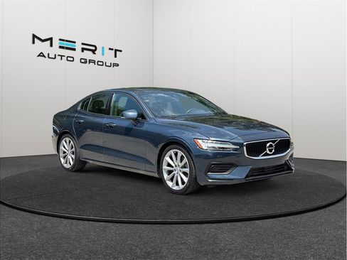 Used 2019 Volvo S60 T6 Momentum AWD/4WD image 1