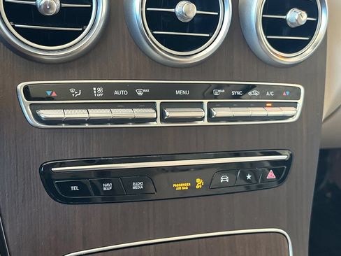 Certified 2022 Mercedes-Benz GLC 300 4MATIC image 28
