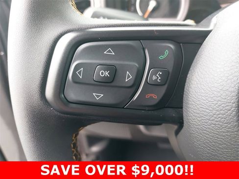 New 2025 Jeep Gladiator Sport image 17