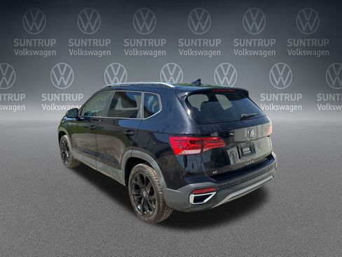 Used 2023 Volkswagen Taos SE w/ Black Wheel Package FWD image 36