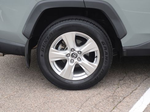 Used 2020 Toyota RAV4 XLE w/ All Weather Liner Package AWD/4WD image 26