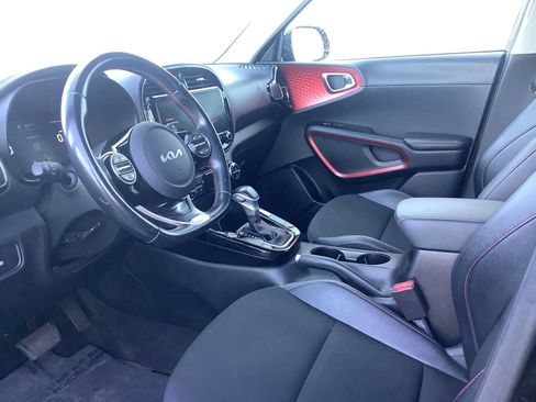 Used 2023 Kia Soul GT-Line FWD image 3