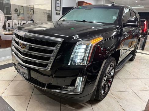 Used 2019 Cadillac Escalade Luxury image 27