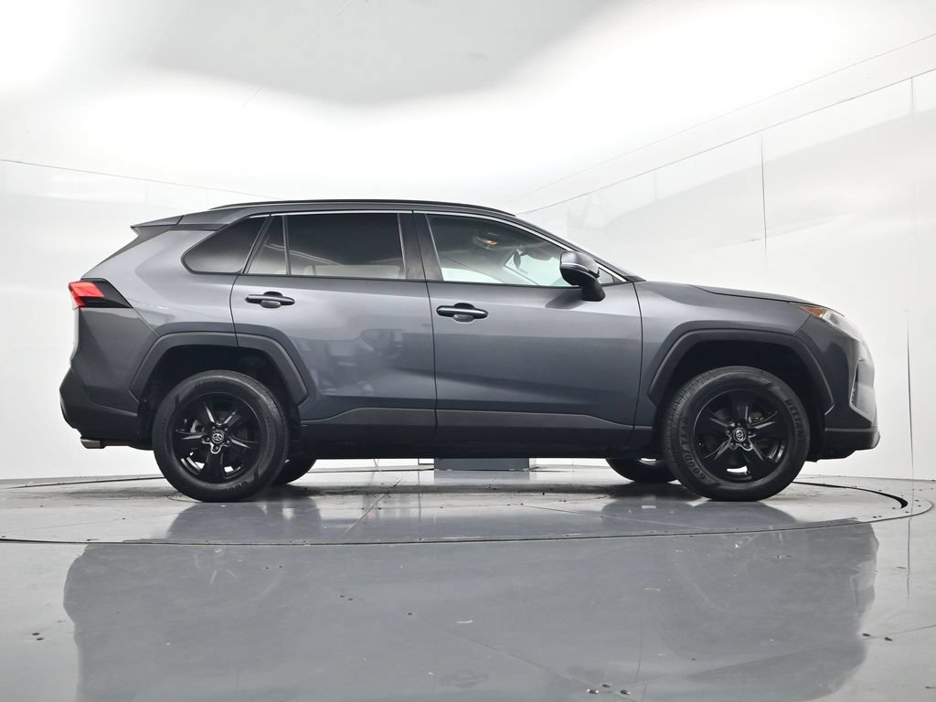 Used 2021 Toyota RAV4 XLE AWD/4WD image 38