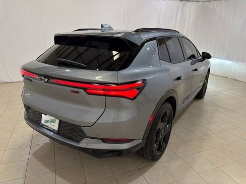 Used 2025 Chevrolet Equinox EV RS FWD image 6