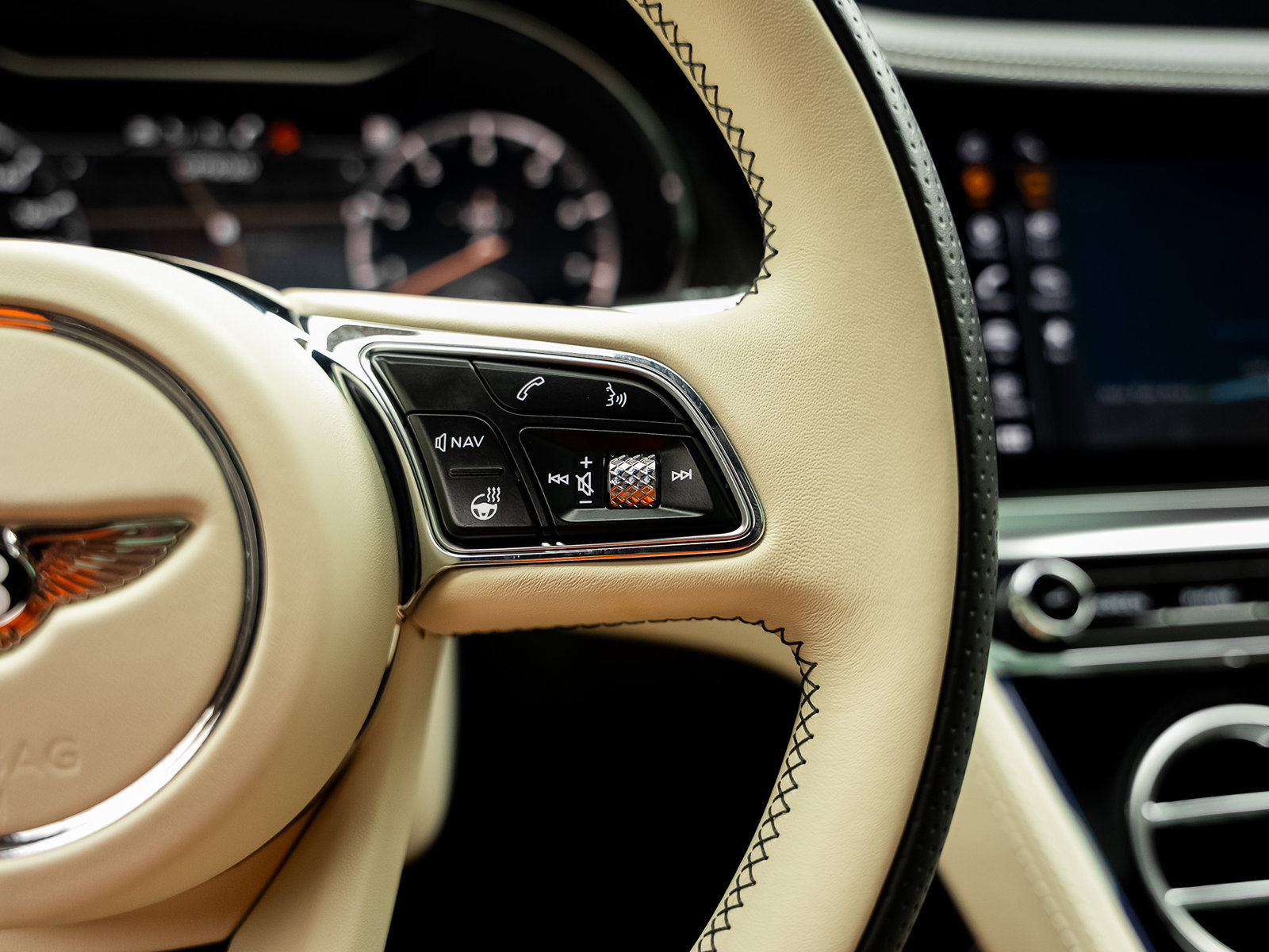 Used 2022 Bentley Continental GT AWD/4WD image 47