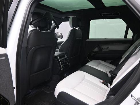 Used 2025 Land Rover Range Rover Sport Dynamic SE AWD/4WD image 24