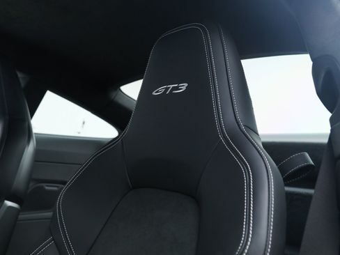 Used 2026 Porsche 911 GT3 RWD image 26