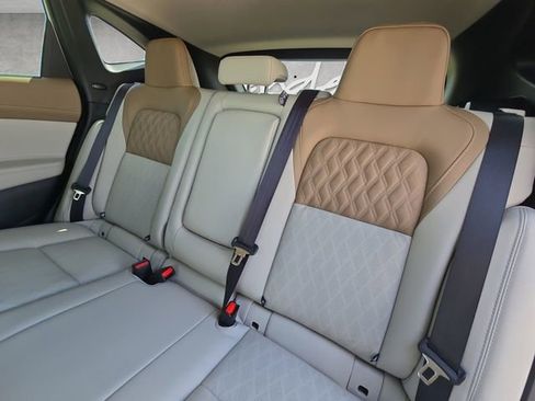 New 2026 Nissan Murano Platinum image 22