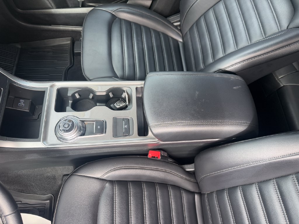 Certified 2024 Ford Edge SEL AWD/4WD image 14