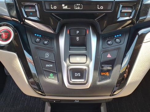 Used 2023 Honda Odyssey Elite image 14