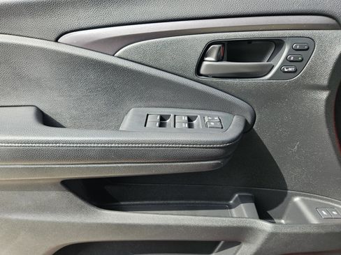 Used 2023 Honda Passport EX-L image 15