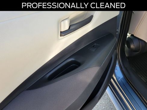 Used 2022 Toyota Corolla LE image 13