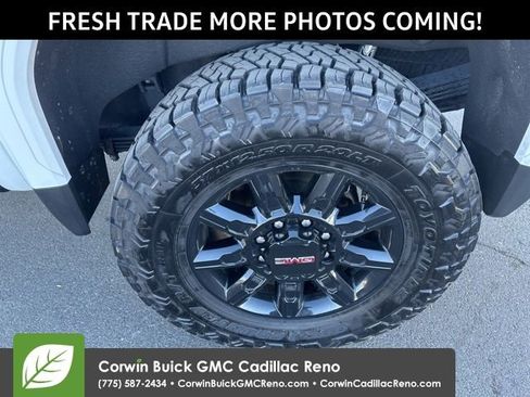 Used 2024 GMC Sierra 2500 AT4 w/ AT4 Premium Plus Package image 9